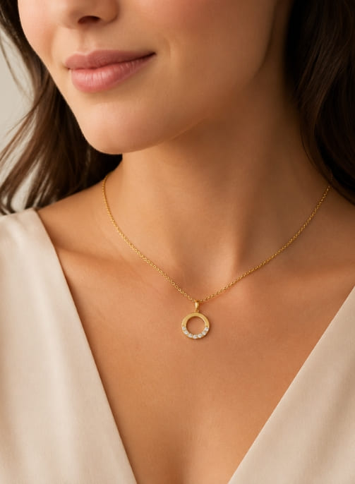 Natural diamond pendant necklace