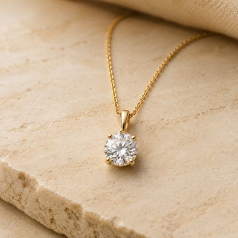 Solitaire diamond pendant
